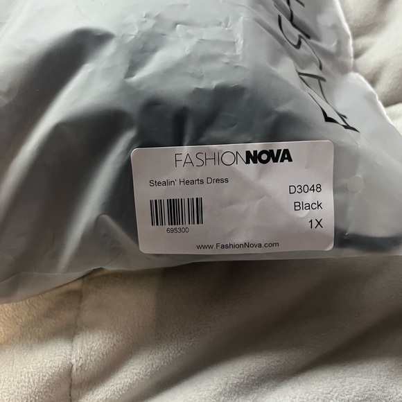 Fashion Nova Stealing Hearts Mini Dress W/ Slit - Picture 4 of 10